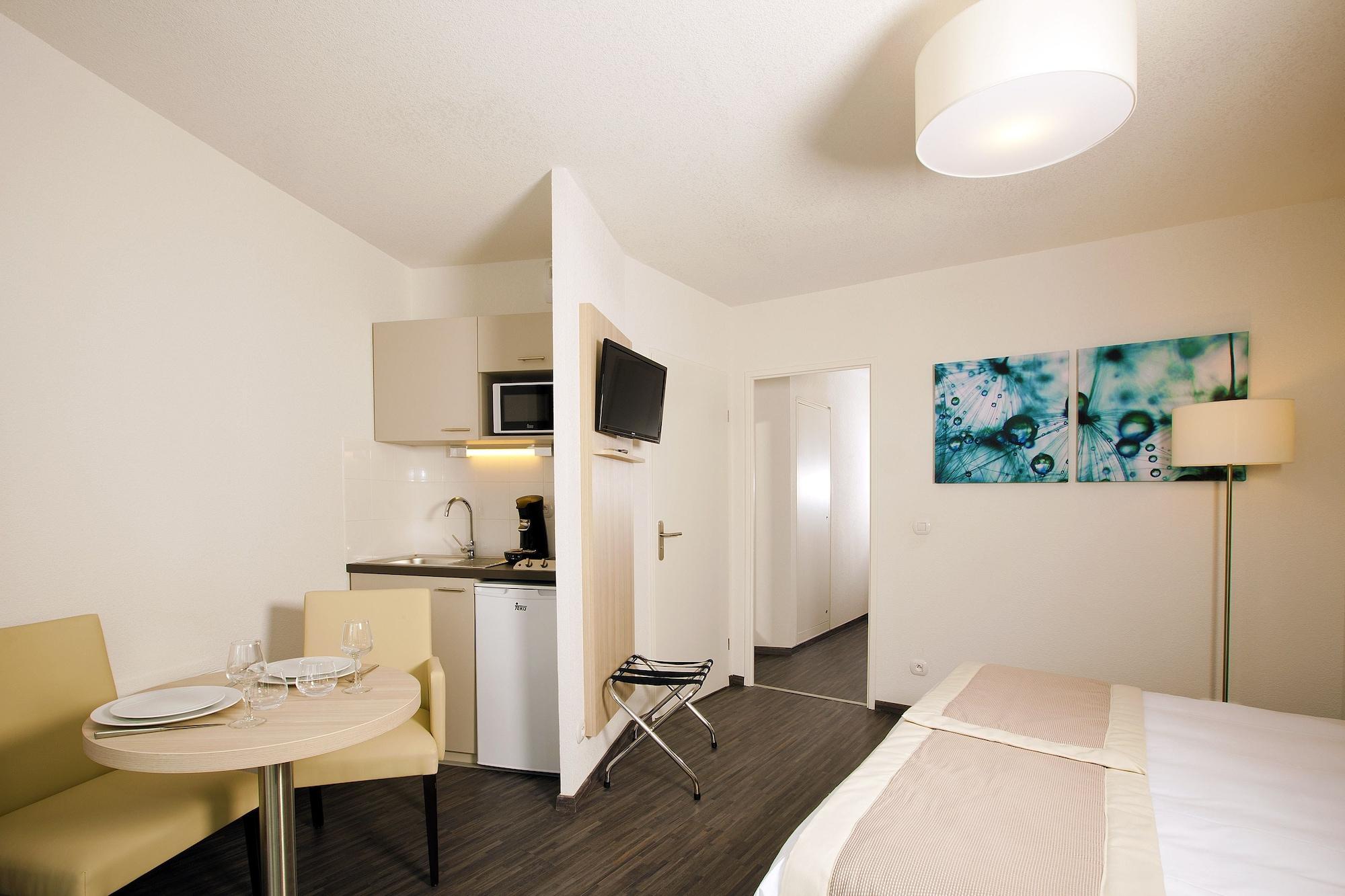 Residhome Neuilly Bords De Marne Экстерьер фото